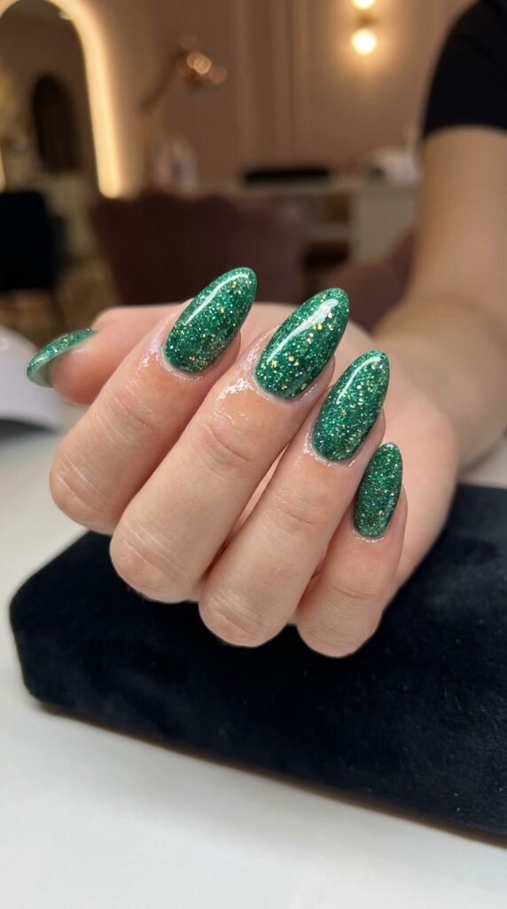Emerald green glitter nails c037548aea