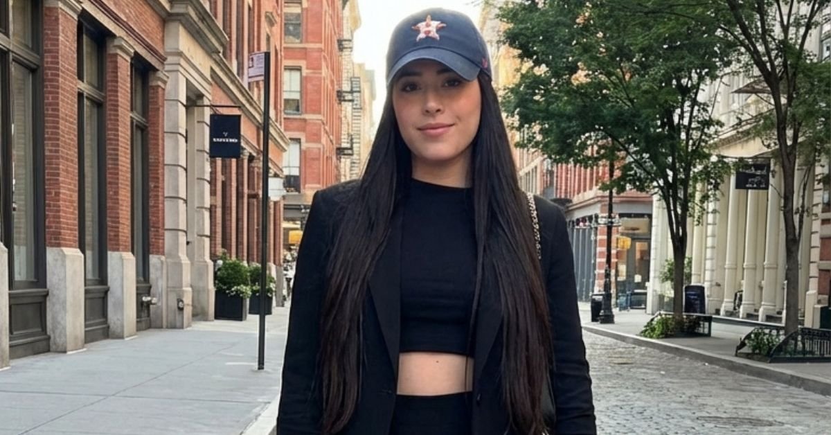 All Black Outfit Trend 2026 – Minimal Luxury Street Style Guide