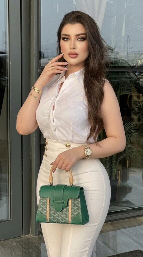 Model showcasing luxury accessor… 202605171650 1