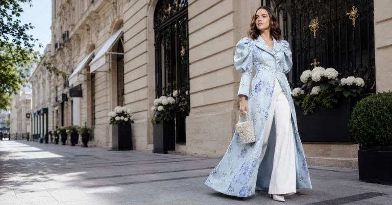 Romantic Street Style Outfits 2026: Elegant Feminine Fashion Ideas